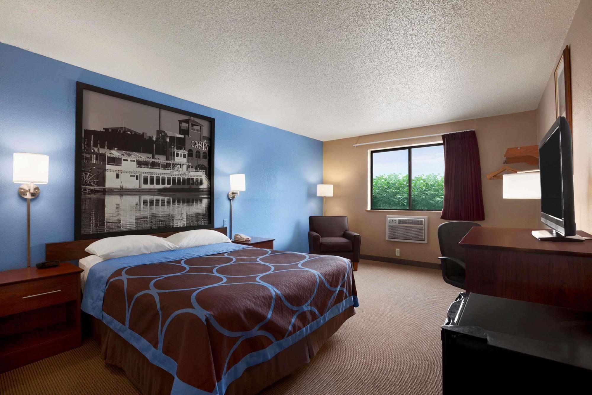Super 8 By Wyndham Dubuque Motel Luaran gambar